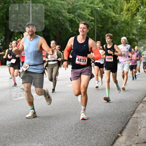 06.09.2026 - CURREX Alsterlauf Dr. Thomas Lammeyer http://msf.ph/oto/10114960 06.09.2026 09:09:05 Laufen 58, 3262, 4335, 584, 4833, 4999, 237 meine-sportfotos.de