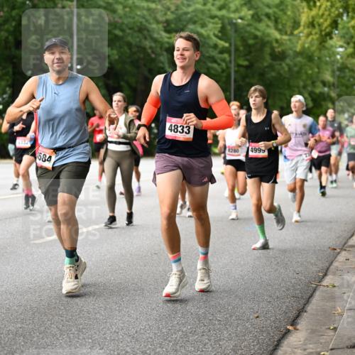 06.09.2026 - CURREX Alsterlauf Dr. Thomas Lammeyer http://msf.ph/oto/10114961 06.09.2026 09:09:05 Laufen 4335, 4332, 584, 4833, 8280, 4999 meine-sportfotos.de