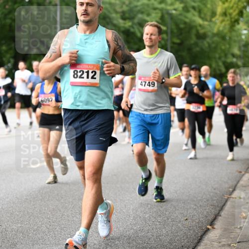 06.09.2026 - CURREX Alsterlauf Dr. Thomas Lammeyer http://msf.ph/oto/10115040 06.09.2026 09:09:21 Laufen 6092, 8212, 4749 meine-sportfotos.de