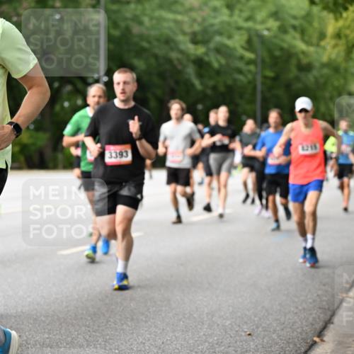 06.09.2026 - CURREX Alsterlauf Dr. Thomas Lammeyer http://msf.ph/oto/10115105 06.09.2026 09:09:45 Laufen 3549, 3393 meine-sportfotos.de