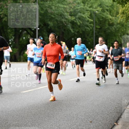06.09.2026 - CURREX Alsterlauf Dr. Thomas Lammeyer http://msf.ph/oto/10115162 06.09.2026 09:09:54 Laufen 5660, 4082, 5983, 1926, 4316 meine-sportfotos.de