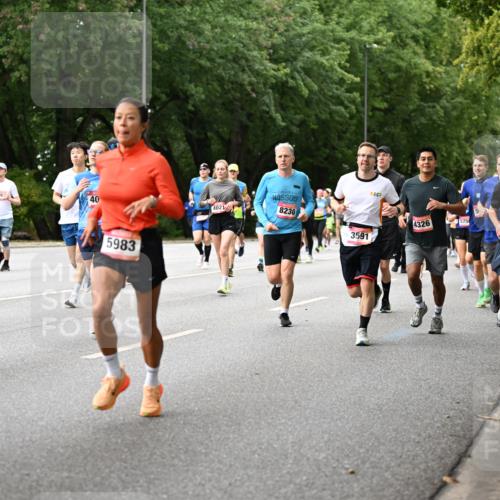 06.09.2026 - CURREX Alsterlauf Dr. Thomas Lammeyer http://msf.ph/oto/10115164 06.09.2026 09:09:54 Laufen 13, 67, 40, 5983, 4021, 8230, 4326, 5750, 3591, 4316, 3559 meine-sportfotos.de