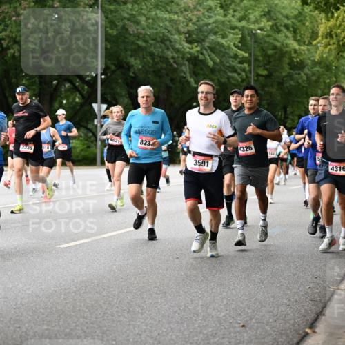 06.09.2026 - CURREX Alsterlauf Dr. Thomas Lammeyer http://msf.ph/oto/10115170 06.09.2026 09:09:55 Laufen 3, 082, 2239, 016, 4021, 823, 4326, 144, 5, 3591, 4316, 5656, 1550 meine-sportfotos.de