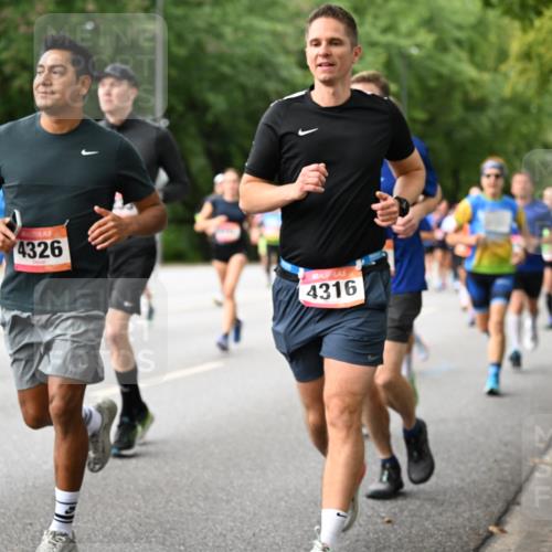 06.09.2026 - CURREX Alsterlauf Dr. Thomas Lammeyer http://msf.ph/oto/10115183 06.09.2026 09:09:57 Laufen 4326, 4316 meine-sportfotos.de