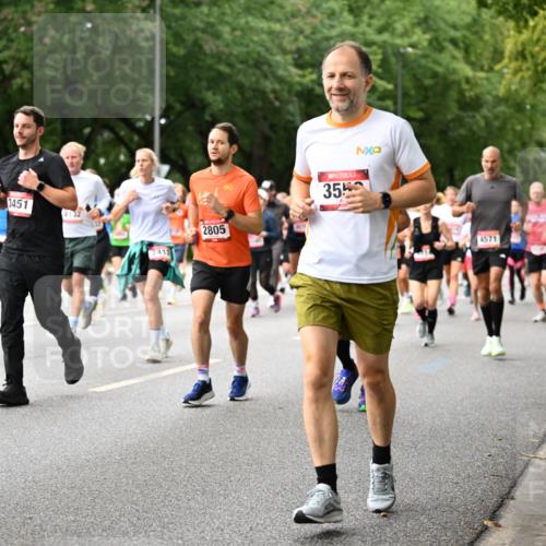 06.09.2026 - CURREX Alsterlauf Dr. Thomas Lammeyer http://msf.ph/oto/10115205 06.09.2026 09:10:01 Laufen 625, 3451, 2415, 2805, 355, 4571 meine-sportfotos.de