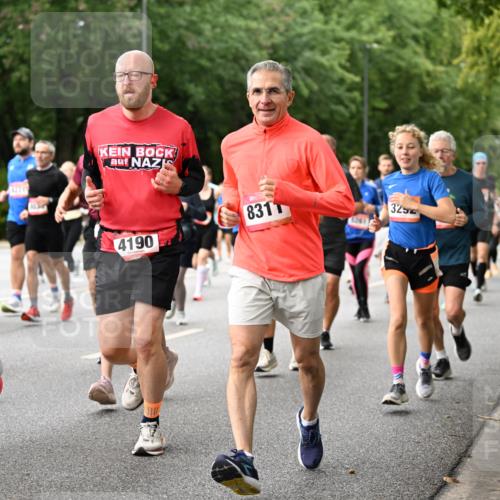 06.09.2026 - CURREX Alsterlauf Dr. Thomas Lammeyer http://msf.ph/oto/10115237 06.09.2026 09:10:05 Laufen 5412, 4190, 8311, 3252 meine-sportfotos.de