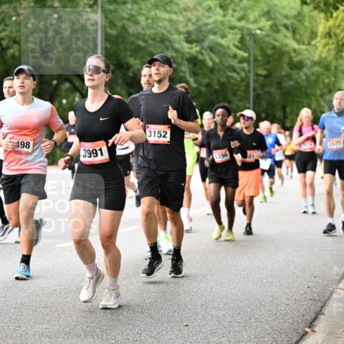 06.09.2026 - CURREX Alsterlauf Dr. Thomas Lammeyer http://msf.ph/oto/10115304 06.09.2026 09:10:15 Laufen 29, 3087, 98, 3991, 3152, 5396, 2405 meine-sportfotos.de