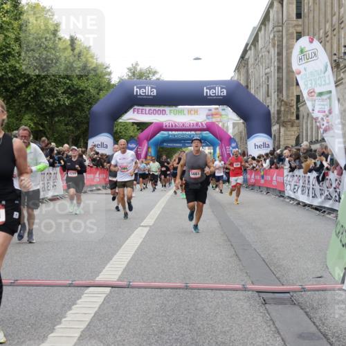 06.09.2026 - CURREX Alsterlauf Yannick Fuchs http://msf.ph/oto/10115402 06.09.2026 09:58:52 Ziel 2017, 2065, 2244, 2711, 3078, 3313, 3691, 4080, 4081, 4299, 5557, 5661, 5764, 5810, 5964, 6111, 6311 meine-sportfotos.de