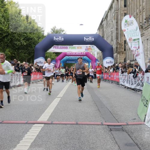 06.09.2026 - CURREX Alsterlauf Yannick Fuchs http://msf.ph/oto/10115409 06.09.2026 09:58:52 Ziel 2017, 2065, 2244, 2711, 3078, 3313, 3691, 4080, 4081, 4299, 5557, 5661, 5764, 5810, 5964, 6111, 6311 meine-sportfotos.de