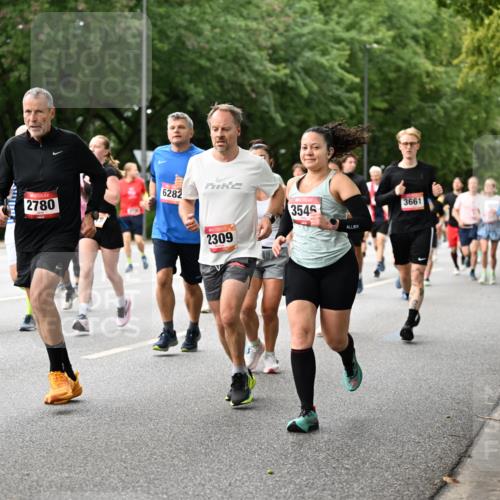 06.09.2026 - CURREX Alsterlauf Dr. Thomas Lammeyer http://msf.ph/oto/10115457 06.09.2026 09:10:37 Laufen 4223, 6282, 2780, 2309, 3545, 3661 meine-sportfotos.de