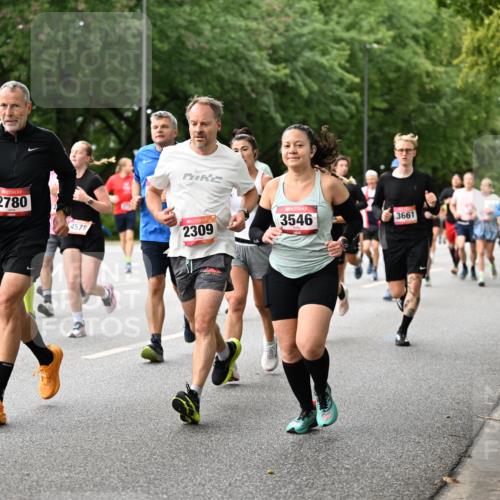 06.09.2026 - CURREX Alsterlauf Dr. Thomas Lammeyer http://msf.ph/oto/10115458 06.09.2026 09:10:37 Laufen 4223, 2780, 4579, 2309, 3546, 3661 meine-sportfotos.de