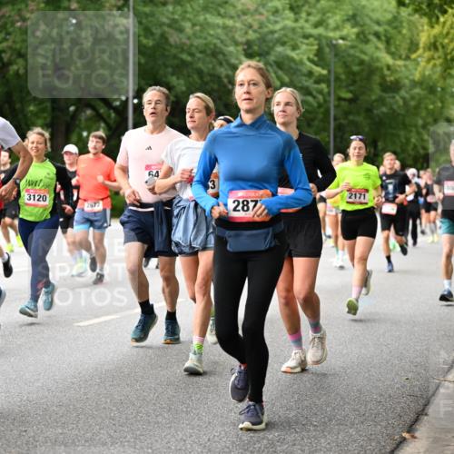 06.09.2026 - CURREX Alsterlauf Dr. Thomas Lammeyer http://msf.ph/oto/10115494 06.09.2026 09:10:42 Laufen 3120, 2672, 64, 287, 3089, 2171 meine-sportfotos.de