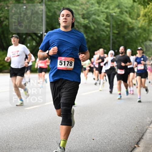 06.09.2026 - CURREX Alsterlauf Dr. Thomas Lammeyer http://msf.ph/oto/10115529 06.09.2026 09:10:47 Laufen 066, 5178 meine-sportfotos.de