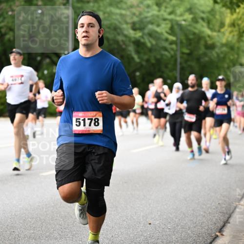 06.09.2026 - CURREX Alsterlauf Dr. Thomas Lammeyer http://msf.ph/oto/10115530 06.09.2026 09:10:47 Laufen 5178 meine-sportfotos.de