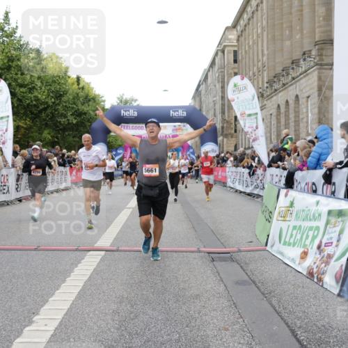 06.09.2026 - CURREX Alsterlauf Yannick Fuchs http://msf.ph/oto/10115540 06.09.2026 09:58:54 Ziel 2017, 2065, 2244, 2711, 3078, 3313, 3323, 3691, 4048, 4080, 4081, 4299, 4605, 4779, 5100, 5557, 5661, 6111, 6311 meine-sportfotos.de