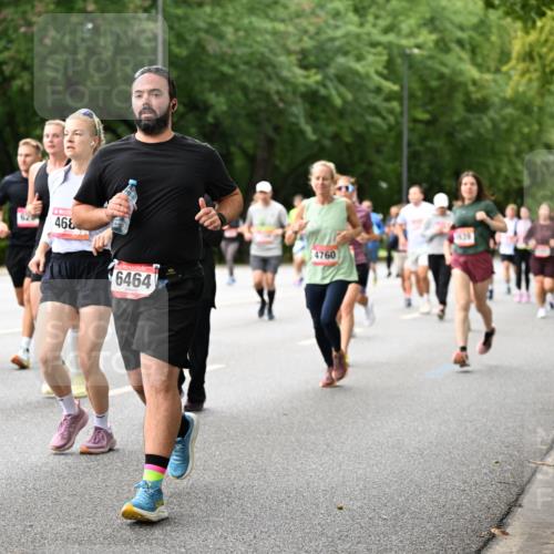 06.09.2026 - CURREX Alsterlauf Dr. Thomas Lammeyer http://msf.ph/oto/10115552 06.09.2026 09:10:50 Laufen 5313, 468, 4092, 6464, 4760, 1829 meine-sportfotos.de