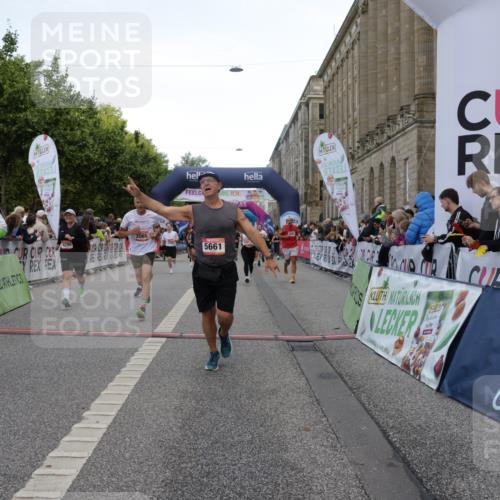 06.09.2026 - CURREX Alsterlauf Yannick Fuchs http://msf.ph/oto/10115586 06.09.2026 09:58:54 Ziel 2017, 2065, 2244, 2711, 3078, 3313, 3323, 3691, 4048, 4080, 4081, 4299, 4605, 4779, 5100, 5557, 5661, 6111, 6311 meine-sportfotos.de