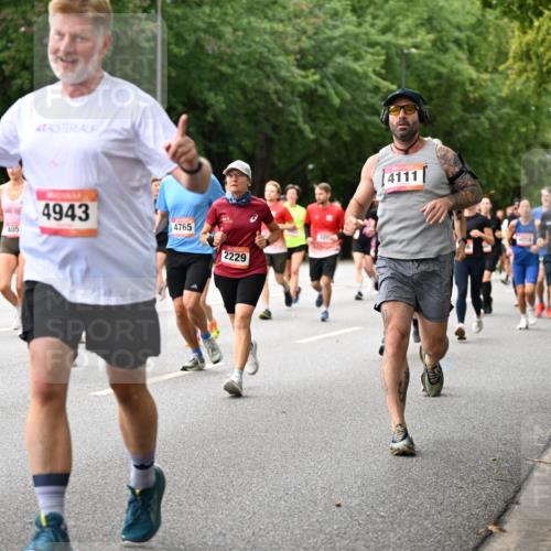 06.09.2026 - CURREX Alsterlauf Dr. Thomas Lammeyer http://msf.ph/oto/10115620 06.09.2026 09:11:00 Laufen 4112, 405, 4943, 4765, 2229, 4111, 3231, 3852 meine-sportfotos.de