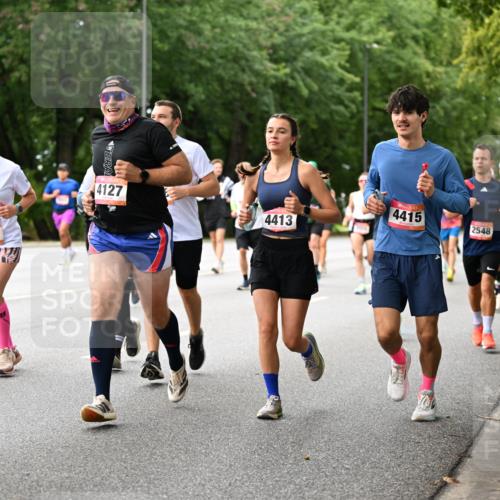 06.09.2026 - CURREX Alsterlauf Dr. Thomas Lammeyer http://msf.ph/oto/10115667 06.09.2026 09:11:07 Laufen 00, 2979, 4127, 4415, 4413, 2548 meine-sportfotos.de
