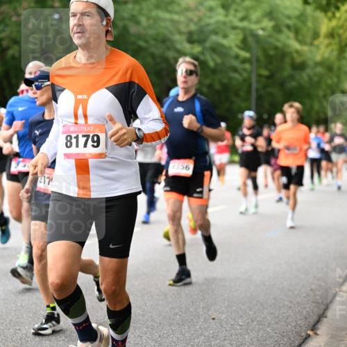 06.09.2026 - CURREX Alsterlauf Dr. Thomas Lammeyer http://msf.ph/oto/10115687 06.09.2026 09:11:11 Laufen 8179, 4356 meine-sportfotos.de
