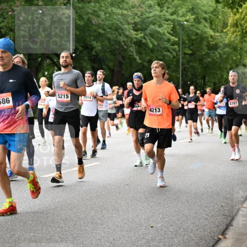 06.09.2026 - CURREX Alsterlauf Dr. Thomas Lammeyer http://msf.ph/oto/10115699 06.09.2026 09:11:12 Laufen 5215, 3914, 5586, 2341, 4797, 283, 13, 4213 meine-sportfotos.de