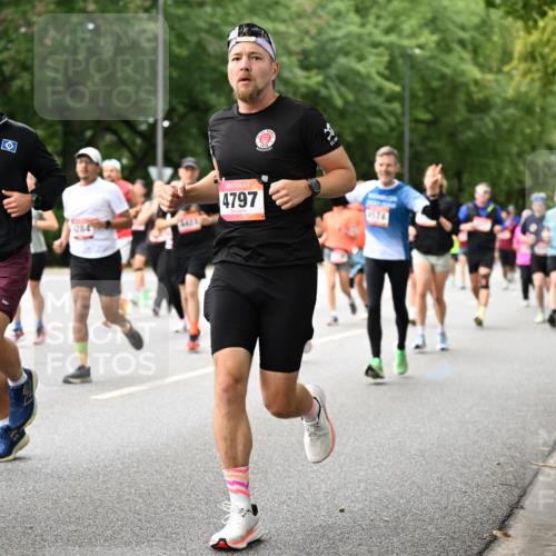 06.09.2026 - CURREX Alsterlauf Dr. Thomas Lammeyer http://msf.ph/oto/10115716 06.09.2026 09:11:15 Laufen 02, 6425, 4797, 9, 4574 meine-sportfotos.de