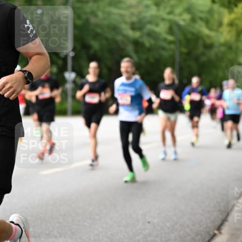 06.09.2026 - CURREX Alsterlauf Dr. Thomas Lammeyer http://msf.ph/oto/10115720 06.09.2026 09:11:16 Laufen 4797, 1910 meine-sportfotos.de