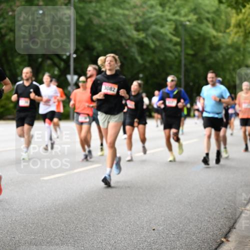 06.09.2026 - CURREX Alsterlauf Dr. Thomas Lammeyer http://msf.ph/oto/10115729 06.09.2026 09:11:17 Laufen 74, 497, 3082 meine-sportfotos.de