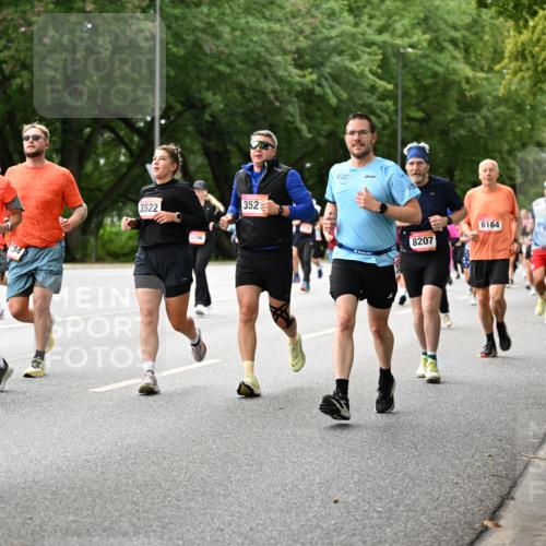 06.09.2026 - CURREX Alsterlauf Dr. Thomas Lammeyer http://msf.ph/oto/10115737 06.09.2026 09:11:19 Laufen 3082, 5735, 3522, 5296, 352, 8207, 6164 meine-sportfotos.de