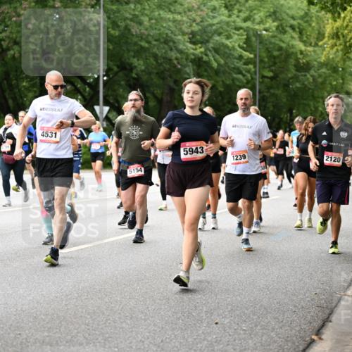 06.09.2026 - CURREX Alsterlauf Dr. Thomas Lammeyer http://msf.ph/oto/10115806 06.09.2026 09:11:31 Laufen 4531, 6299, 5154, 5943, 1239, 506, 2120 meine-sportfotos.de