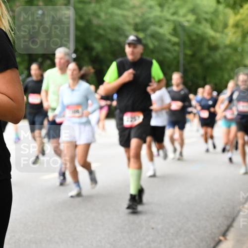 06.09.2026 - CURREX Alsterlauf Dr. Thomas Lammeyer http://msf.ph/oto/10115880 06.09.2026 09:11:45 Laufen 53 meine-sportfotos.de