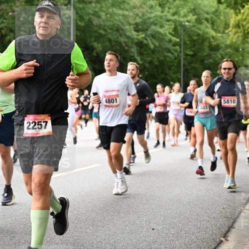06.09.2026 - CURREX Alsterlauf Dr. Thomas Lammeyer http://msf.ph/oto/10115885 06.09.2026 09:11:46 Laufen 2308, 2257, 4801, 4803, 5810 meine-sportfotos.de