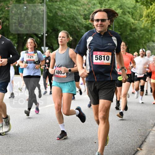 06.09.2026 - CURREX Alsterlauf Dr. Thomas Lammeyer http://msf.ph/oto/10115897 06.09.2026 09:11:47 Laufen 165, 3121, 4805, 5810, 486 meine-sportfotos.de