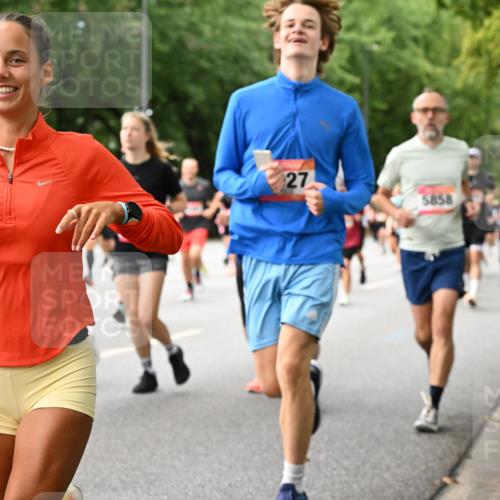 06.09.2026 - CURREX Alsterlauf Dr. Thomas Lammeyer http://msf.ph/oto/10115923 06.09.2026 09:11:51 Laufen 27, 5858 meine-sportfotos.de