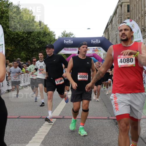 06.09.2026 - CURREX Alsterlauf Yannick Fuchs http://msf.ph/oto/10115978 06.09.2026 09:58:59 Ziel 2060, 2065, 2649, 2981, 3049, 3203, 3313, 3323, 3517, 3546, 3552, 3765, 4048, 4080, 4081, 4299, 4605, 4779, 5099, 5100, 5661, 6064, 6065, 6311, 8051, 8206, 8265, 8320 meine-sportfotos.de