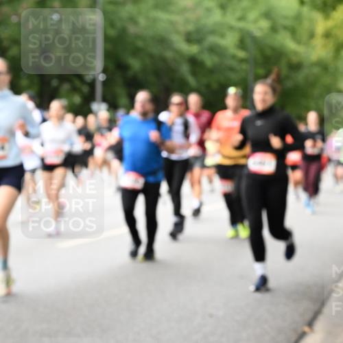 06.09.2026 - CURREX Alsterlauf Dr. Thomas Lammeyer http://msf.ph/oto/10115988 06.09.2026 09:12:01 Laufen  meine-sportfotos.de