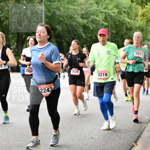 06.09.2026 - CURREX Alsterlauf Dr. Thomas Lammeyer http://msf.ph/oto/10116027 06.09.2026 09:12:06 Laufen 3625, 2243, 3626, 8219, 0, 5071 meine-sportfotos.de