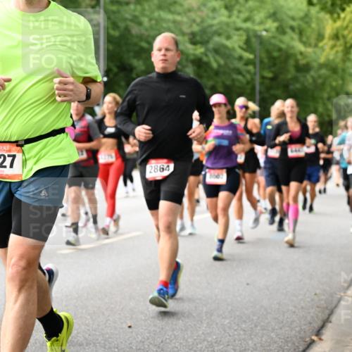 06.09.2026 - CURREX Alsterlauf Dr. Thomas Lammeyer http://msf.ph/oto/10116050 06.09.2026 09:12:10 Laufen 2627, 2864 meine-sportfotos.de