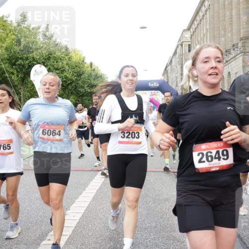 06.09.2026 - CURREX Alsterlauf Yannick Fuchs http://msf.ph/oto/10116120 06.09.2026 09:59:02 Ziel 2060, 2065, 2618, 2649, 2981, 3049, 3203, 3323, 3499, 3517, 3546, 3552, 3765, 3871, 4048, 4080, 4081, 4293, 4299, 4605, 4779, 4814, 4953, 5099, 5100, 5801, 6064, 6065, 6082, 6083, 6311, 8051, 8206, 8265, 8320 meine-sportfotos.de