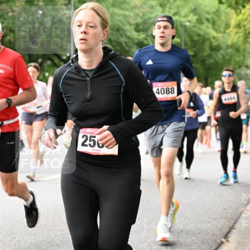 06.09.2026 - CURREX Alsterlauf Dr. Thomas Lammeyer http://msf.ph/oto/10116191 06.09.2026 09:12:29 Laufen 5192, 25, 4088, 4484 meine-sportfotos.de