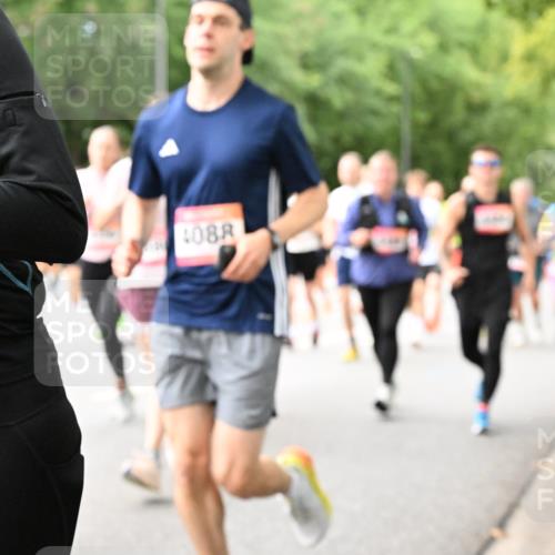 06.09.2026 - CURREX Alsterlauf Dr. Thomas Lammeyer http://msf.ph/oto/10116195 06.09.2026 09:12:29 Laufen 09, 4088 meine-sportfotos.de