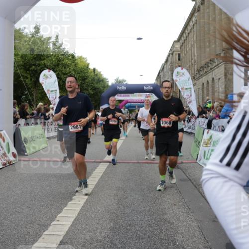 06.09.2026 - CURREX Alsterlauf Yannick Fuchs http://msf.ph/oto/10116214 06.09.2026 09:59:03 Ziel 2060, 2618, 2627, 2649, 2981, 3049, 3203, 3323, 3425, 3499, 3517, 3546, 3552, 3765, 3871, 4048, 4080, 4081, 4293, 4605, 4779, 4814, 4953, 5099, 5100, 5801, 6064, 6065, 6082, 6083, 6311, 8051, 8206, 8265, 8320 meine-sportfotos.de