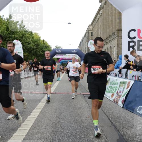 06.09.2026 - CURREX Alsterlauf Yannick Fuchs http://msf.ph/oto/10116241 06.09.2026 09:59:04 Ziel 2060, 2618, 2627, 2649, 2981, 3049, 3203, 3323, 3425, 3499, 3517, 3546, 3552, 3765, 3871, 4048, 4080, 4081, 4293, 4605, 4779, 4814, 4953, 4990, 5099, 5100, 5801, 6064, 6065, 6082, 6083, 8051, 8206, 8265, 8320 meine-sportfotos.de