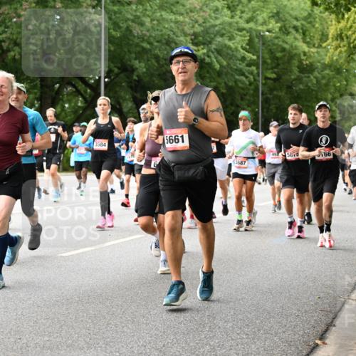 06.09.2026 - CURREX Alsterlauf Dr. Thomas Lammeyer http://msf.ph/oto/10116270 06.09.2026 09:12:39 Laufen 055, 19, 3584, 5661, 492, 3687, 5075, 166, 17, 3049 meine-sportfotos.de