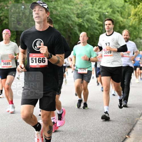 06.09.2026 - CURREX Alsterlauf Dr. Thomas Lammeyer http://msf.ph/oto/10116287 06.09.2026 09:12:42 Laufen 3685, 5166, 2375, 17, 3049, 3375 meine-sportfotos.de