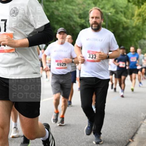 06.09.2026 - CURREX Alsterlauf Dr. Thomas Lammeyer http://msf.ph/oto/10116298 06.09.2026 09:12:43 Laufen 17, 30, 4925, 337 meine-sportfotos.de