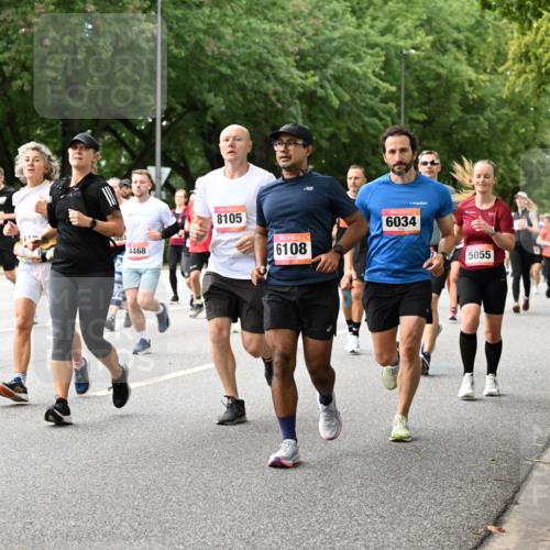 06.09.2026 - CURREX Alsterlauf Dr. Thomas Lammeyer http://msf.ph/oto/10116316 06.09.2026 09:12:45 Laufen 1210, 4468, 8105, 6108, 6034, 5055 meine-sportfotos.de
