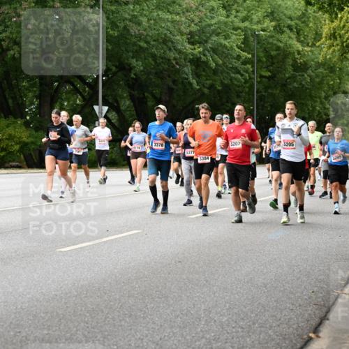 06.09.2026 - CURREX Alsterlauf Dr. Thomas Lammeyer http://msf.ph/oto/10116390 06.09.2026 09:12:55 Laufen 5108, 3562, 6445, 5207, 5205, 3378, 4119, 508, 5377, 3384, 3295, 326 meine-sportfotos.de