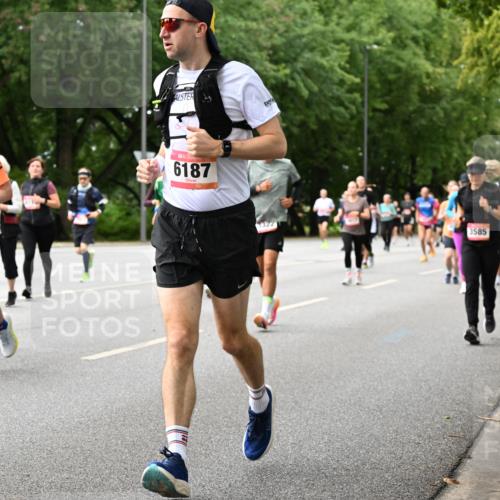 06.09.2026 - CURREX Alsterlauf Dr. Thomas Lammeyer http://msf.ph/oto/10116475 06.09.2026 09:13:06 Laufen 4296, 6187, 3585 meine-sportfotos.de
