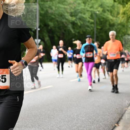 06.09.2026 - CURREX Alsterlauf Dr. Thomas Lammeyer http://msf.ph/oto/10116504 06.09.2026 09:13:09 Laufen 3585 meine-sportfotos.de